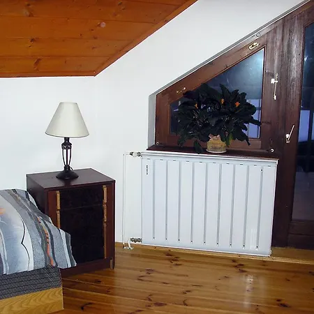 Tahi House * Tahitófalu